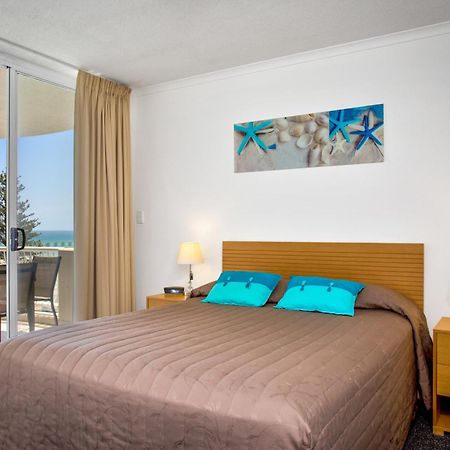 Kirra Beach Apartments Guldkusten Exteriör bild