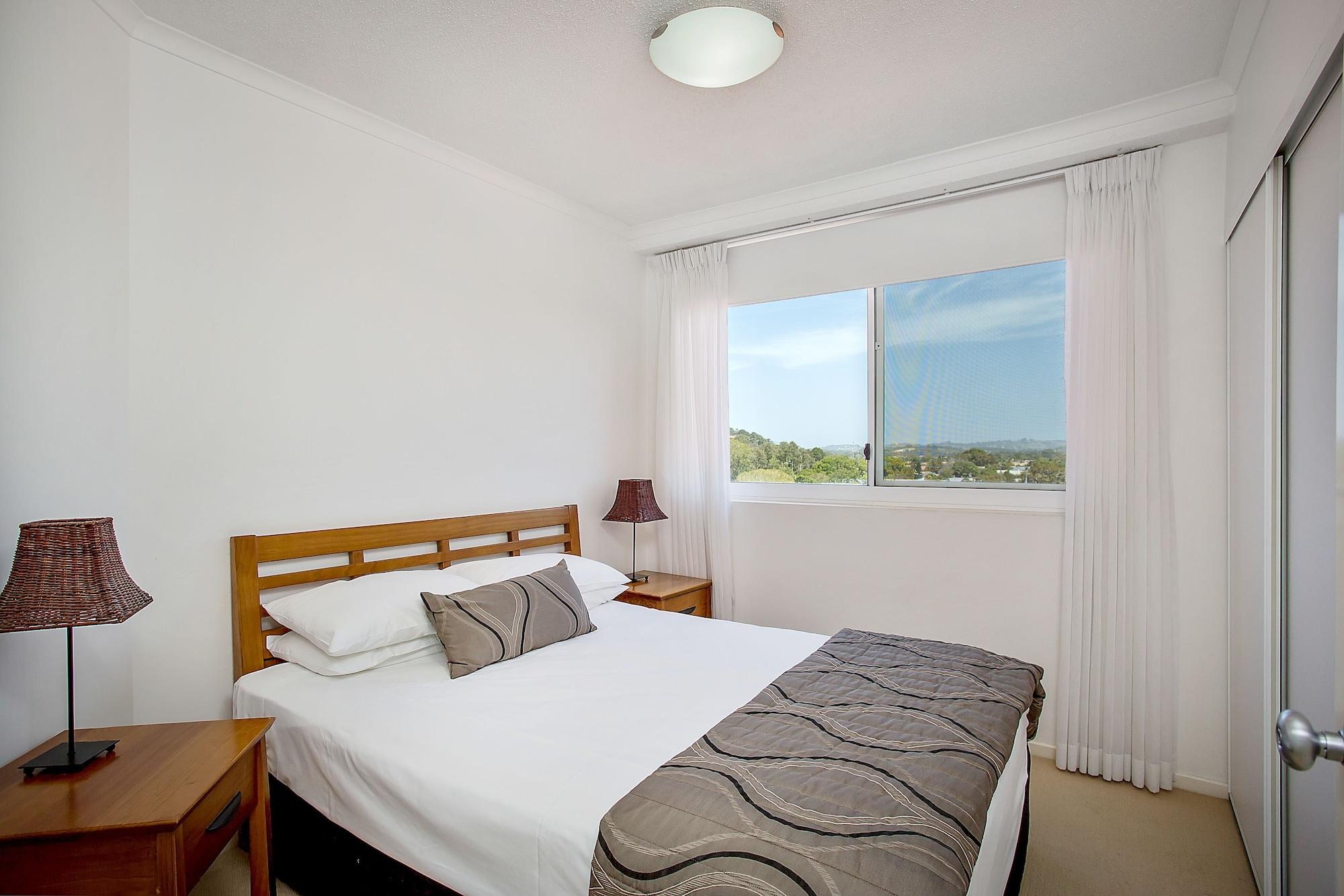 Kirra Beach Apartments Guldkusten Exteriör bild