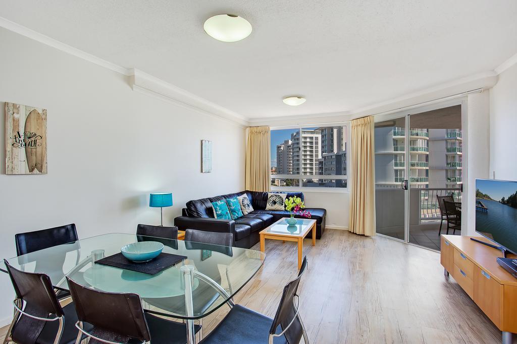 Kirra Beach Apartments Guldkusten Exteriör bild